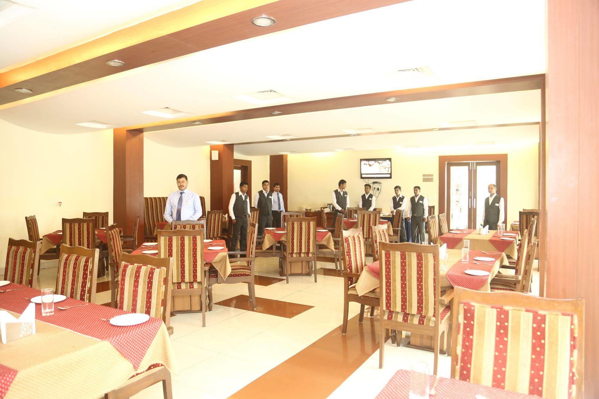Hotel Raja Bhoj Бхопал Екстер'єр фото